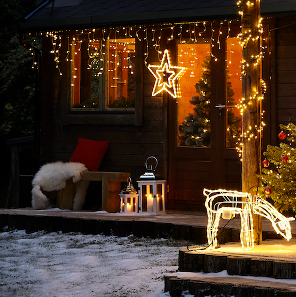 Chic Outdoor Christmas decoration 1 45+ Christmas Lights Decorations to Let Outdoor Area Twinkle - 8