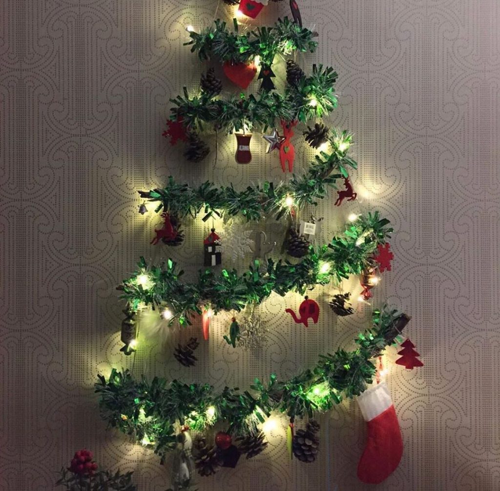 Christmas decor. 2 How to Bring Joy to Your Home at This Christmas Season - 55