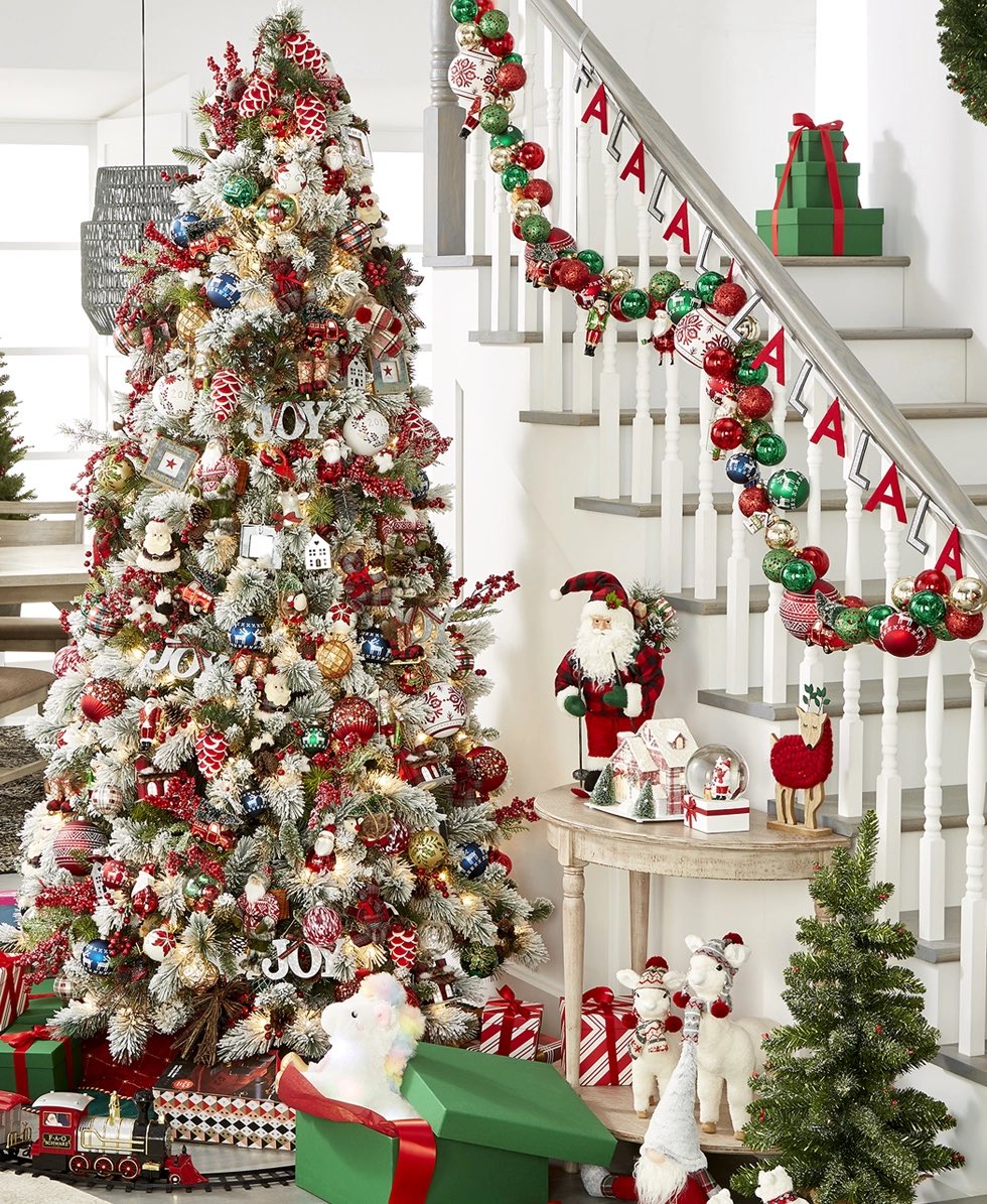 Christmas decoration 2 How to Bring Joy to Your Home at This Christmas Season - 17
