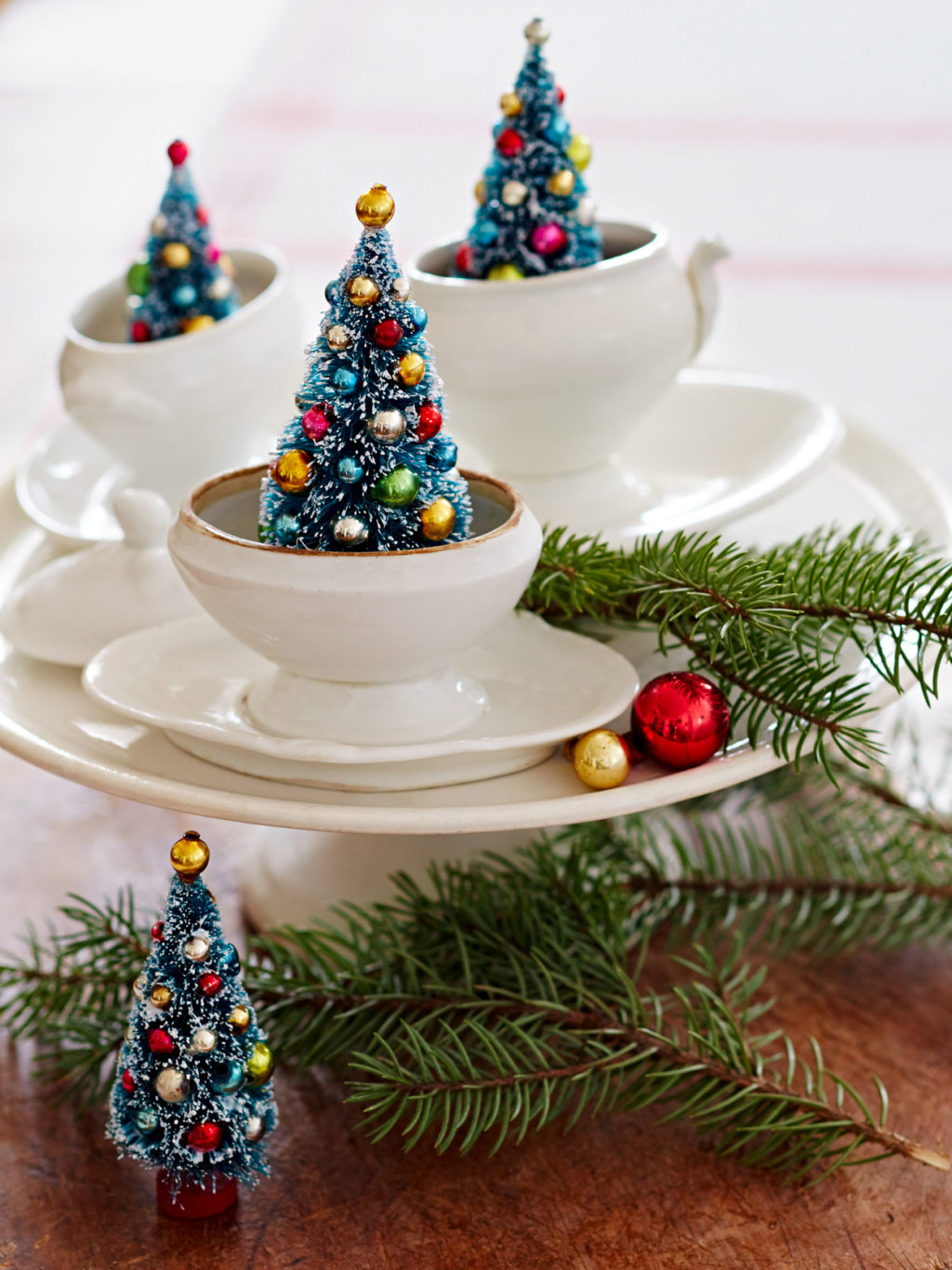 Christmas decoration 5 How to Bring Joy to Your Home at This Christmas Season - 42