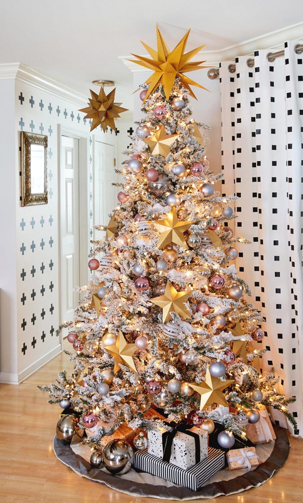 Christmas-tree-Decorations-1-1024x1700 50+ Top Christmas Tree Decoration Ideas
