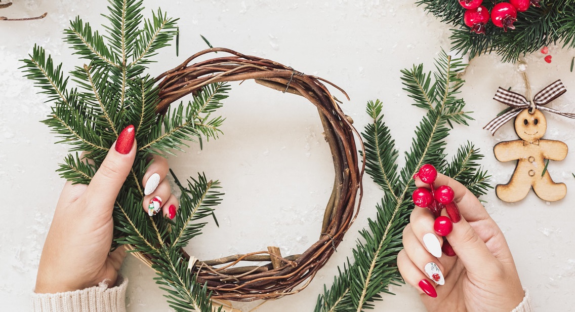 70+ Creative Christmas Decorations to Do 32 DIY Christmas decoration.. 1 70+ Creative Christmas Decorations to Do - 32