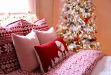 Guest Room Christmas Decor 3 50+ Guest Room Christmas Decorations to Make Before Christmas Arriving - 8 Pouted Lifestyle Magazine