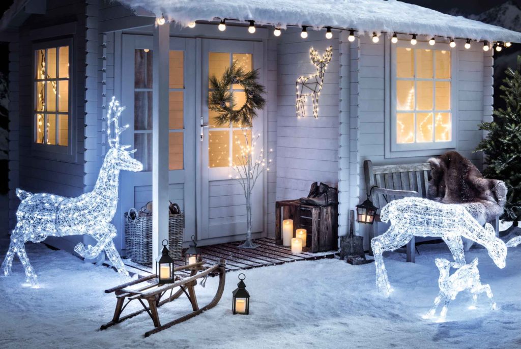 45+ Christmas Lights Decorations to Let Outdoor Area Twinkle 56 Outdoor Christmas Decorations 45+ Christmas Lights Decorations to Let Outdoor Area Twinkle - 56