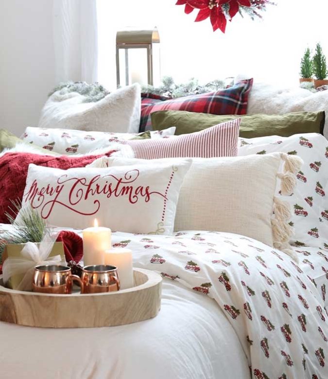 Pillows-Cushions-6-675x781 50+ Guest Room Christmas Decorations to Make Before Christmas Arriving