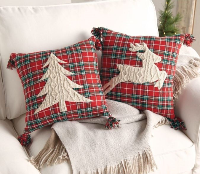 Pillows-Cushions..-3-675x587 50+ Guest Room Christmas Decorations to Make Before Christmas Arriving