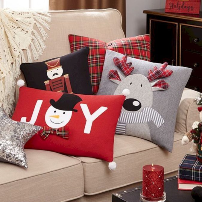 Pillows.-1-675x675 70+ Brilliant Ideas for This Year Christmas Decoration
