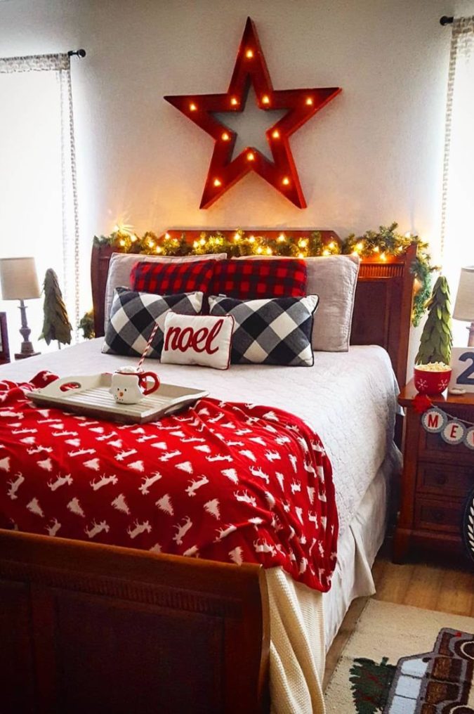 Red-and-White-Guest-Room..-675x1016 50+ Guest Room Christmas Decorations to Make Before Christmas Arriving