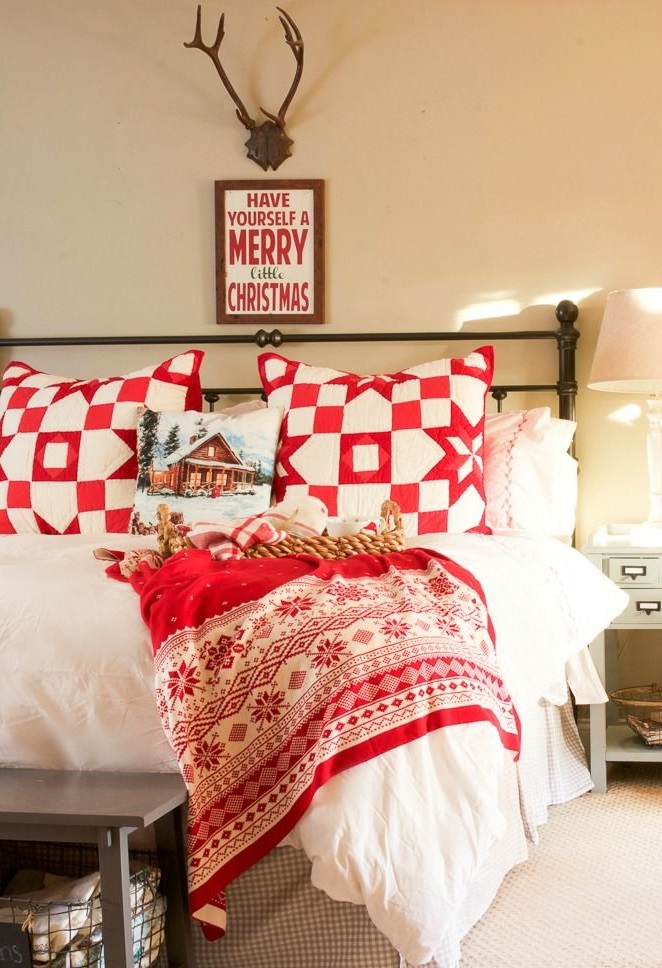 Red and White Guest Room... 2 50+ Guest Room Christmas Decorations to Make Before Christmas Arriving - 21 Guest Room Christmas Decorations
