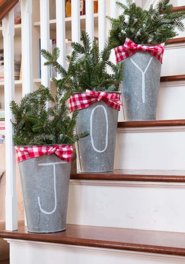 Rustic-Country.-1 70+ Creative Christmas Decorations to Do in 2021