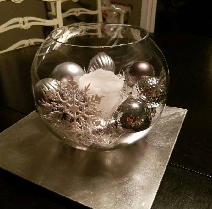 Shiny Ornaments... 60+ Creative Christmas Decoration Ways for Your Home - 14