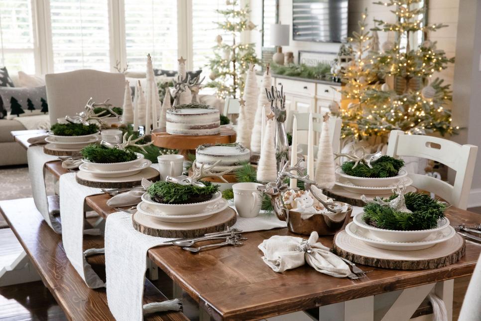 centerpiece How to Bring Joy to Your Home at This Christmas Season - 3