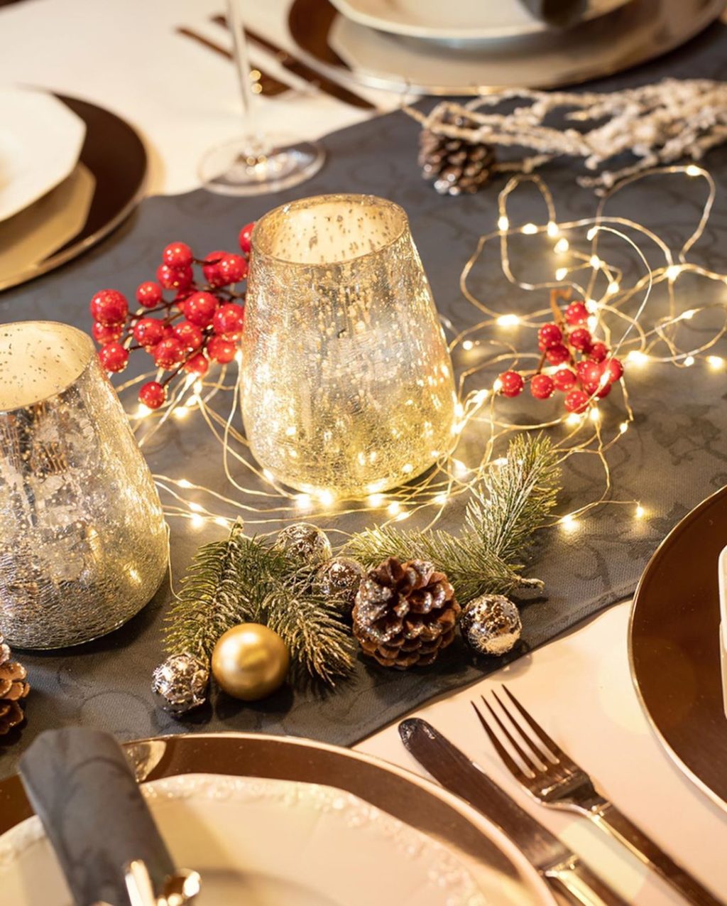 How to Bring Joy to Your Home at This Christmas Season 46 christmas decor idea.. 1 How to Bring Joy to Your Home at This Christmas Season - 46
