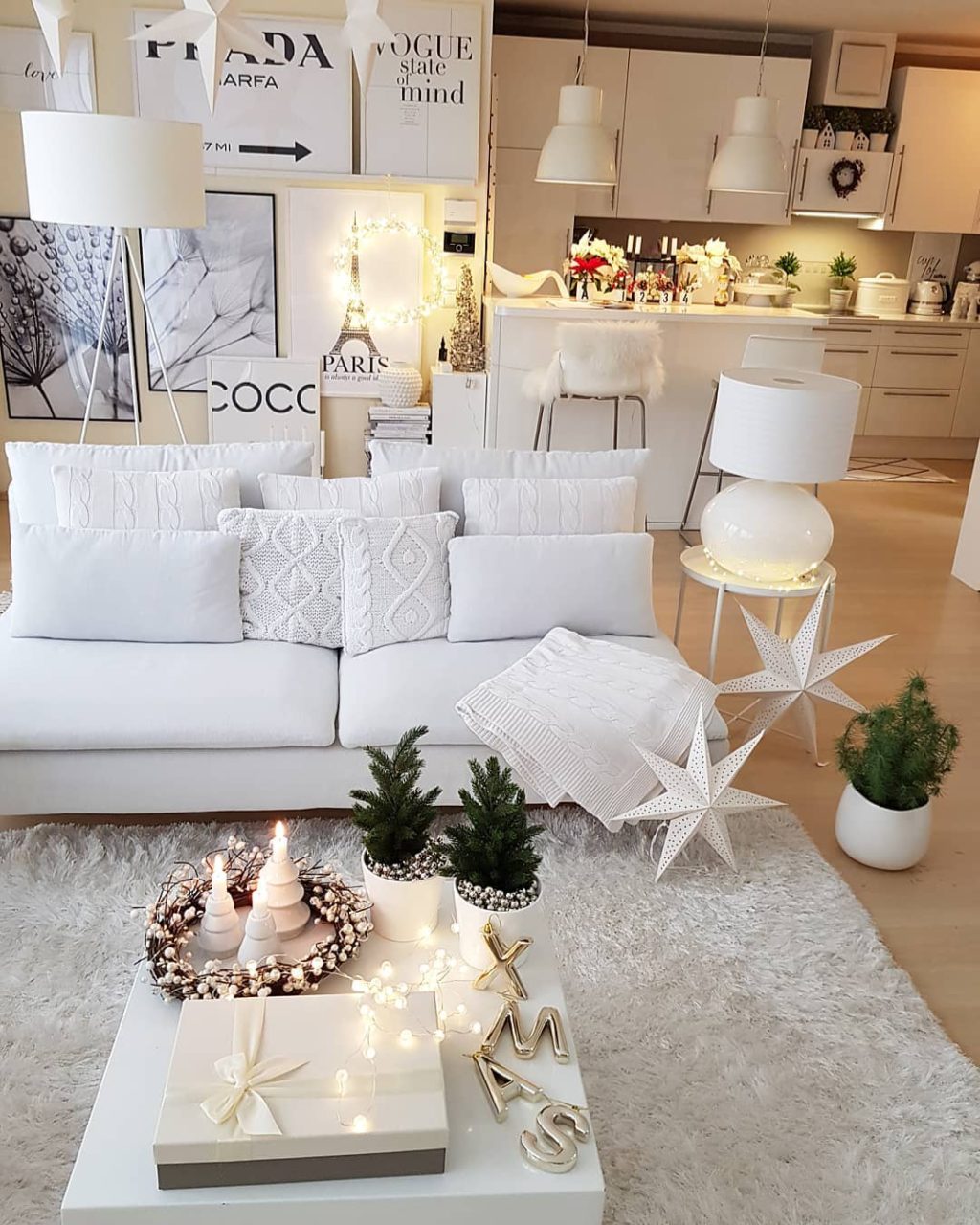How to Bring Joy to Your Home at This Christmas Season 26 christmas decor ideas.. How to Bring Joy to Your Home at This Christmas Season - 26
