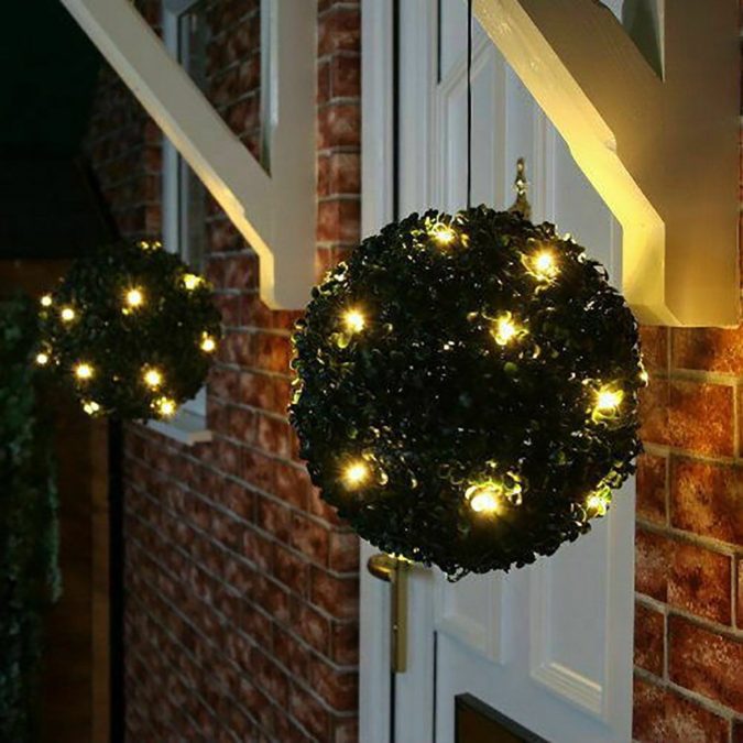 christmas lights 1 45+ Christmas Lights Decorations to Let Outdoor Area Twinkle - 52