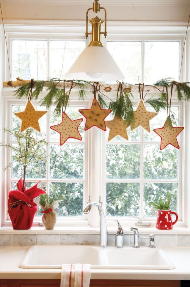 70+ Creative Christmas Decorations to Do 69 christmas window decoration. 70+ Creative Christmas Decorations to Do - 69