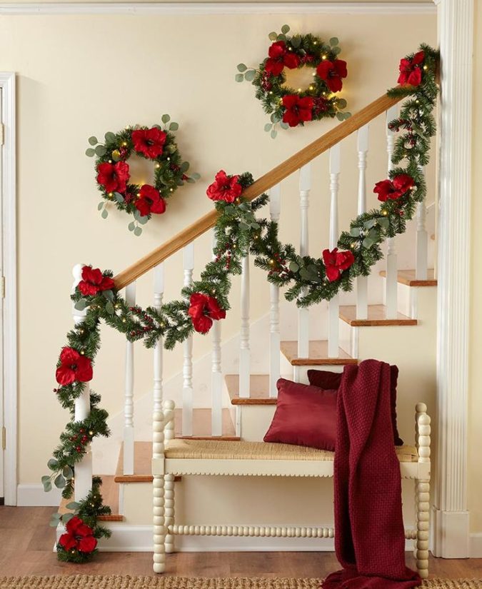 classic christmas decor 2 Give Your Home a New Festive Christmas with +90 Themes & Ideas - 2