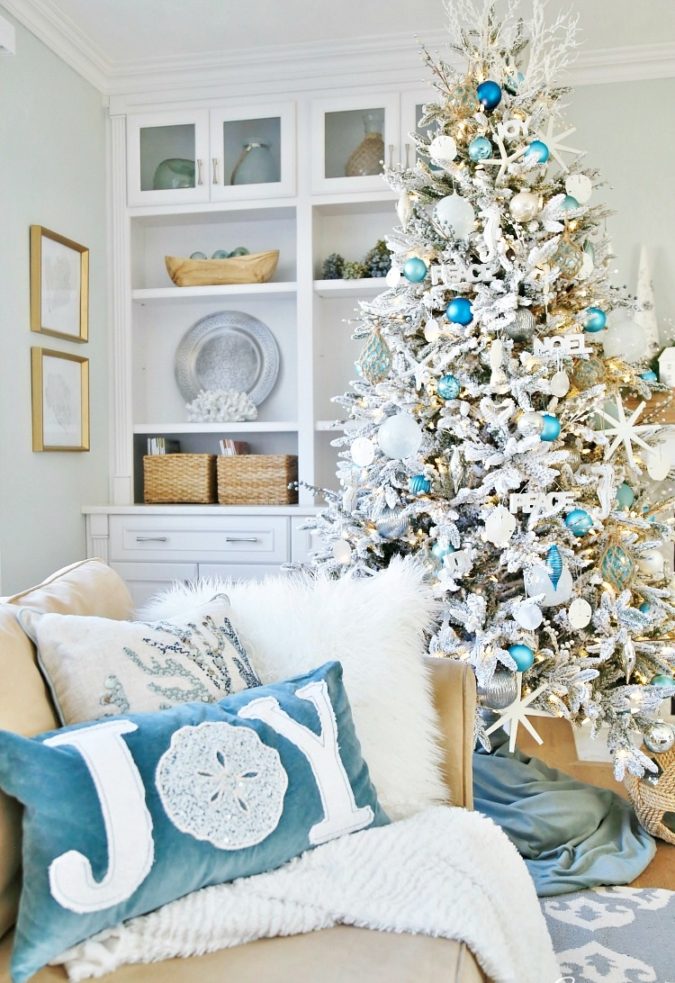 Give Your Home a New Festive Christmas with +90 Themes & Ideas 17 coastal decoration idea 2 Give Your Home a New Festive Christmas with +90 Themes & Ideas - 17