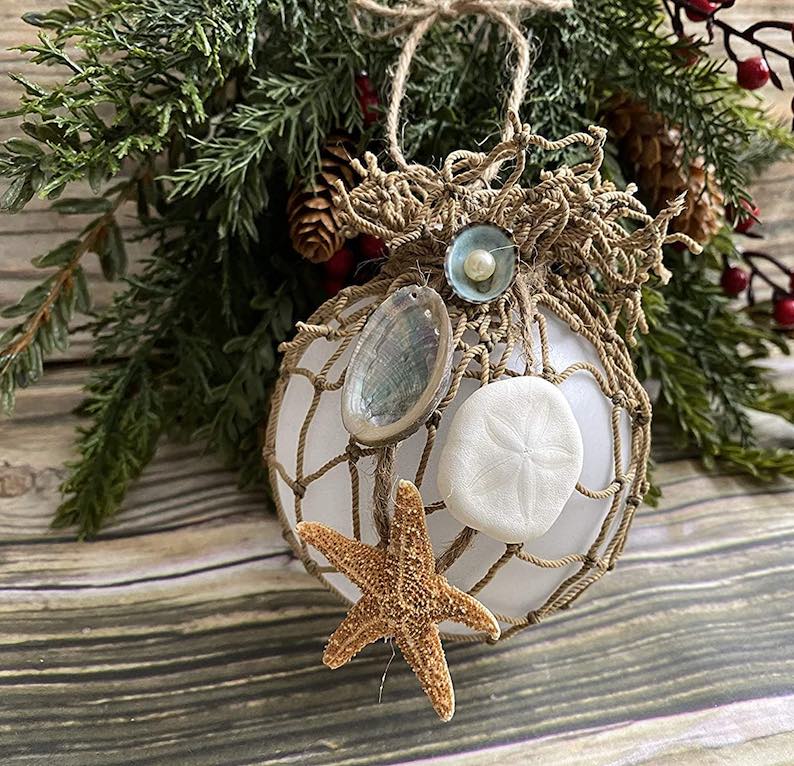 Give Your Home a New Festive Christmas with +90 Themes & Ideas 11 coastal decoration idea. 1 Give Your Home a New Festive Christmas with +90 Themes & Ideas - 11