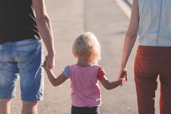 Are Allergies Passed from Parent to Child? 4 family Allergies are Genetic Are Allergies Passed from Parent to Child? - 4
