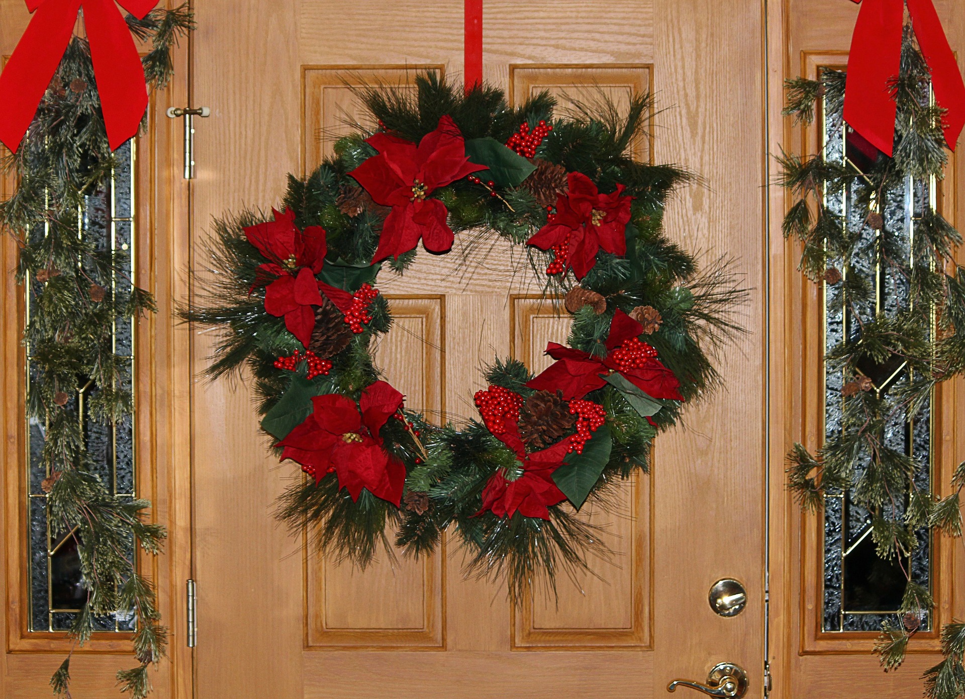 fresh wreath. 4 60+ Creative Christmas Decoration Ways for Your Home - 7