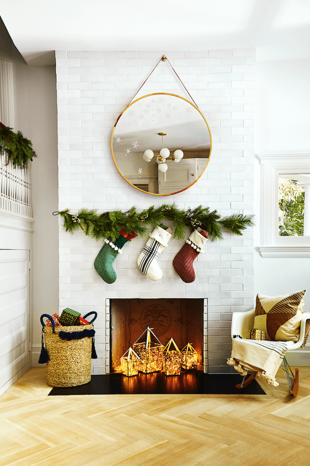 living room decorations 70+ Creative Christmas Decorations to Do - 58