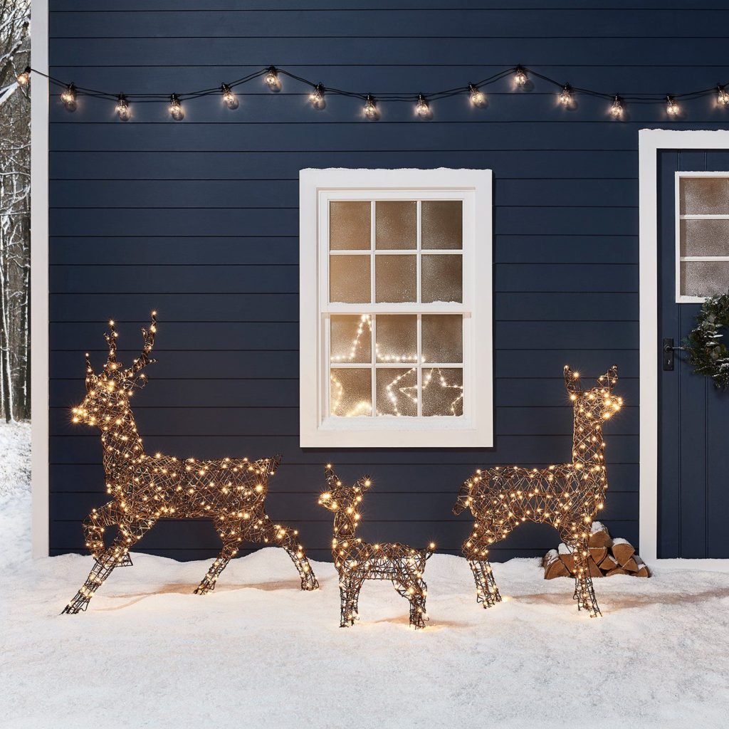 outdoors-lighting..-2-1024x1024 70+ Creative Christmas Decorations to Do in 2021