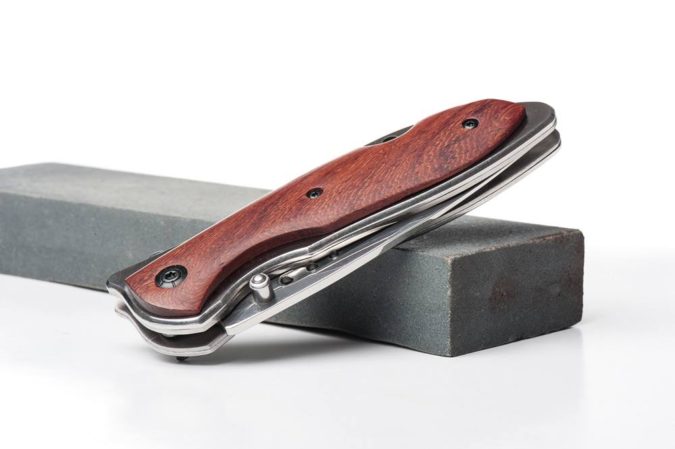 pocket knife Top 10 Legal Reasons Men Carry a Traditional Pocket Knife - 8