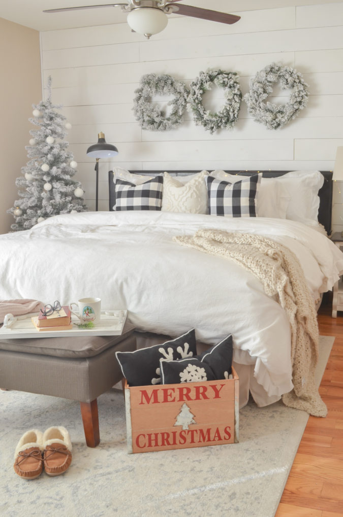 simple Guest Room. 6 50+ Guest Room Christmas Decorations to Make Before Christmas Arriving - 7 Guest Room Christmas Decorations