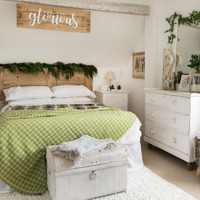 50+ Guest Room Christmas Decorations to Make Before Christmas Arriving 19 simple Guest Room.. 1 50+ Guest Room Christmas Decorations to Make Before Christmas Arriving - 19 Guest Room Christmas Decorations