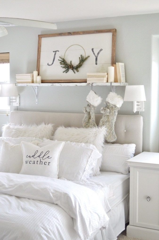 simple-Guest-Room..-2-675x1015 50+ Guest Room Christmas Decorations to Make Before Christmas Arriving