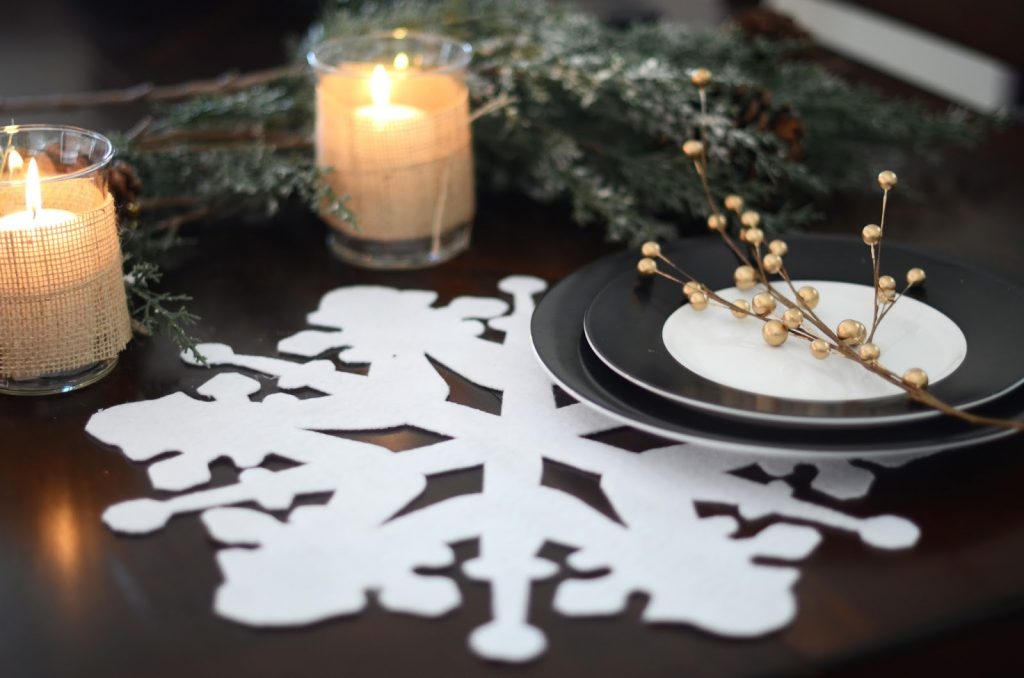 snowflakes. 70+ Brilliant Ideas for This Year Christmas Decoration - 65