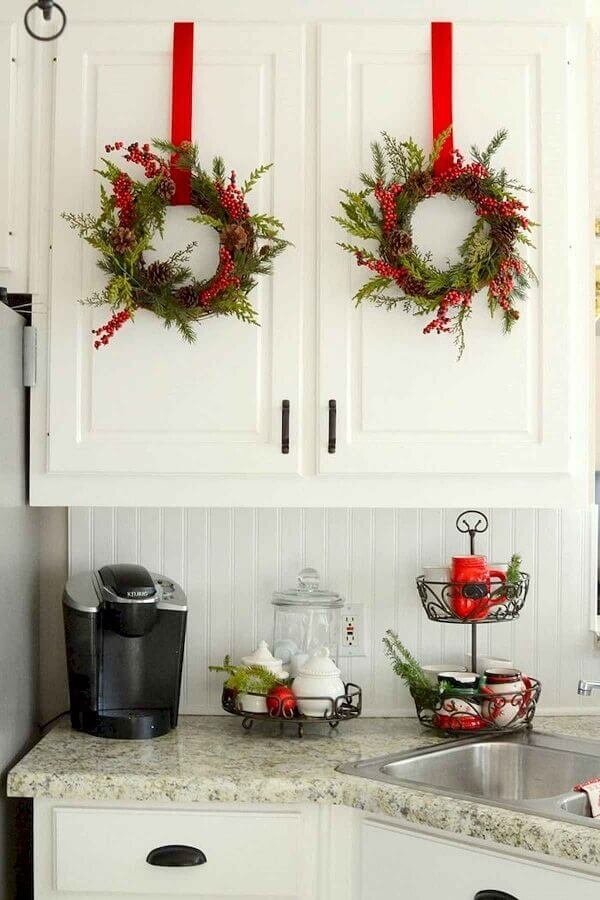 subtle holiday elements. 2 70+ Brilliant Ideas for This Year Christmas Decoration - 32