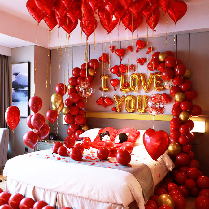 Bed full of balloons. 70+ Hottest Marriage Anniversary Decoration Ideas at Home - 63