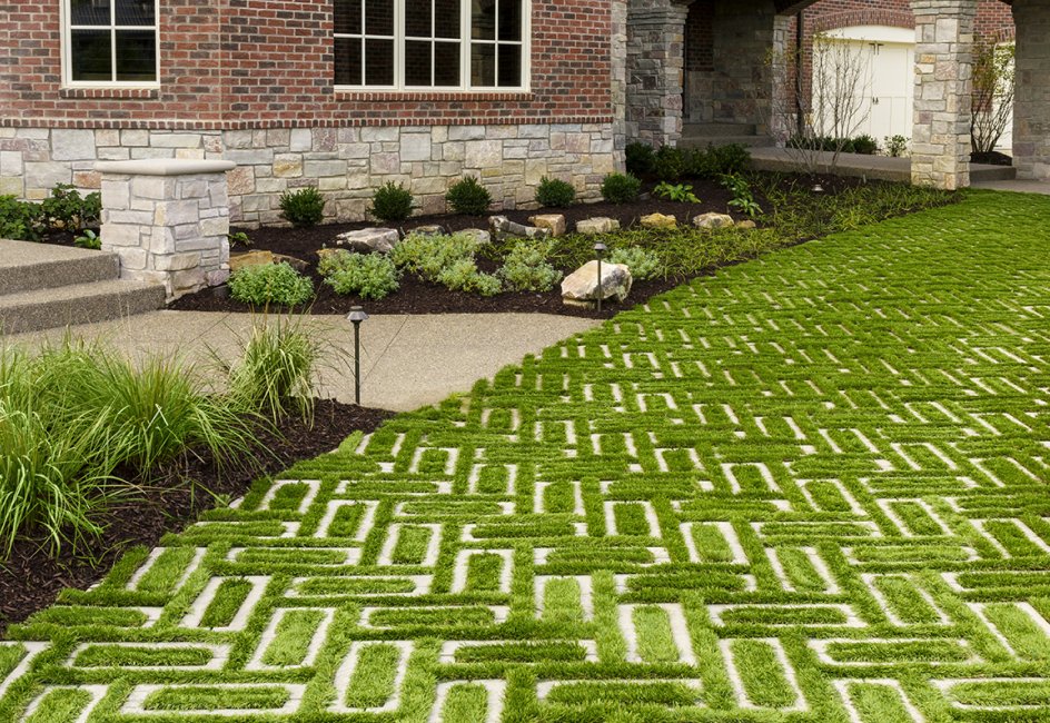 Eye catching paving.. 100+ Surprising Garden Design Ideas You Should Not Miss - 22 Garden Design Ideas