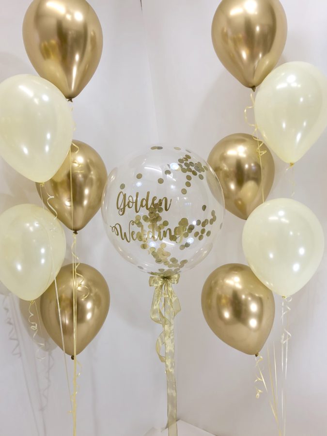 Gold Balloon Bouquet 5 70+ Hottest Marriage Anniversary Decoration Ideas at Home - 4