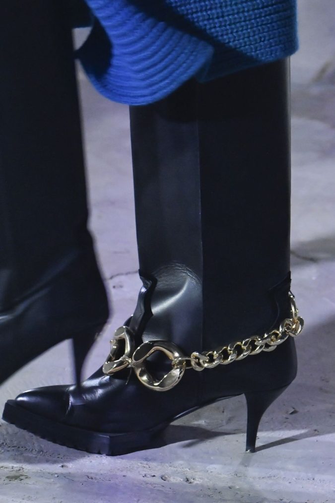 Thick chains 1 60+ Hottest Shoes Fashion Trends - 30 Shoes Fashion Trends