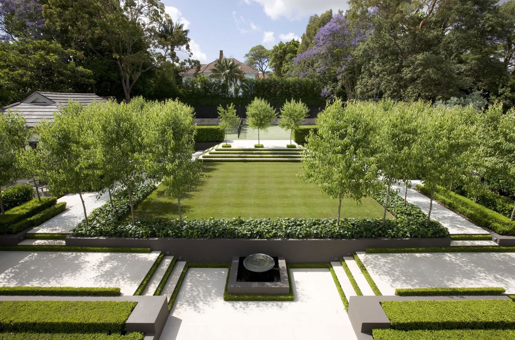 different-levels-in-gardens 100+ Surprising Garden Design Ideas You Should Not Miss in 2021