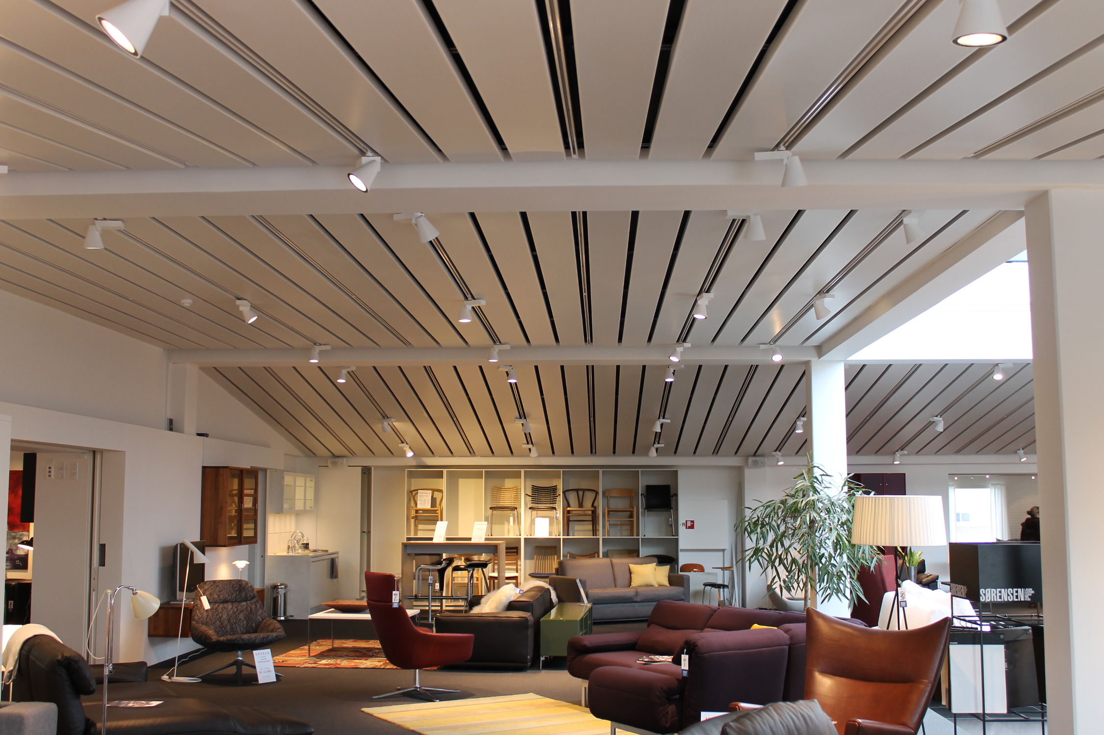 Metal suspended ceiling 1 +70 Unique Ceiling Design Ideas for Your Living Room - 9