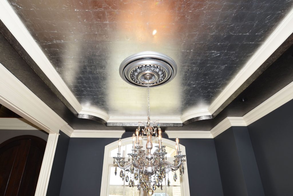 Metallic ceiling. 3 +70 Unique Ceiling Design Ideas for Your Living Room - 5