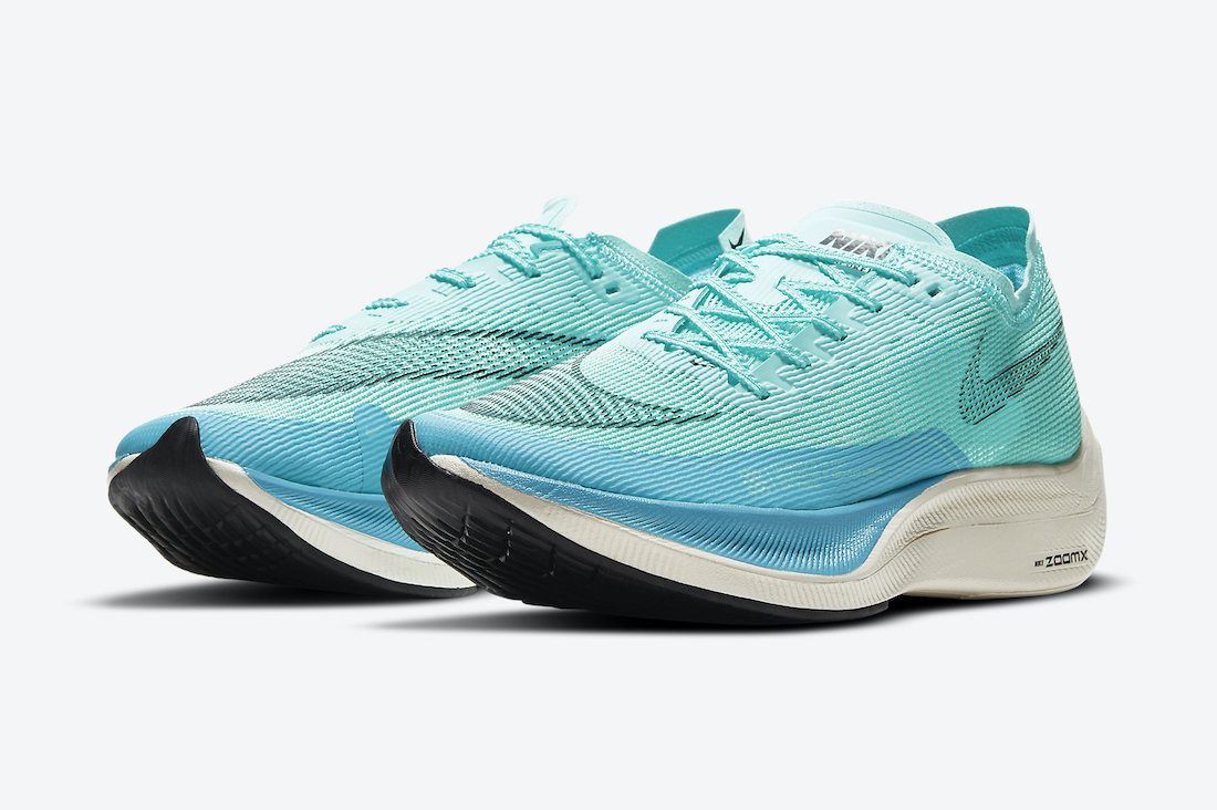Nike ZoomX Vaporfly. 1 +80 Most Inspiring Workout Shoes Ideas for Women - 15