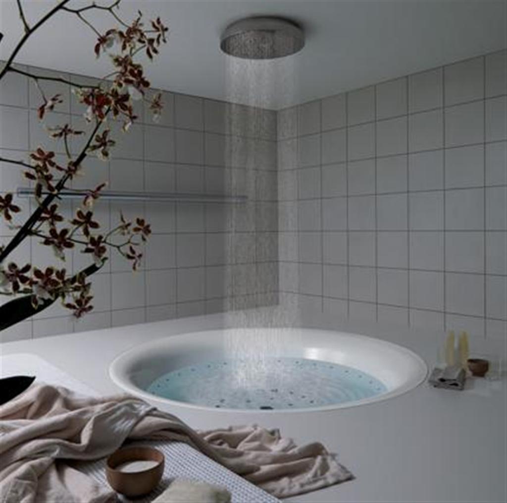 Rain-shower-and-tub.. Best +60 Ideas to Enhance Your Bathroom’s Luxuriousness