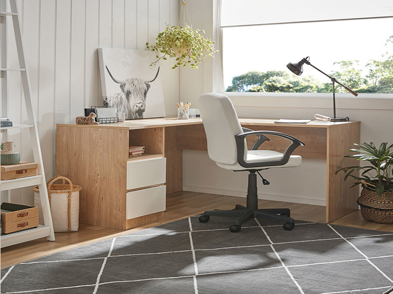 Electric Standing Desks: Which Type Is the Right One for Your Home Office? 2 Corner Office 1 Electric Standing Desks: Which Type Is the Right One for Your Home Office? - 2