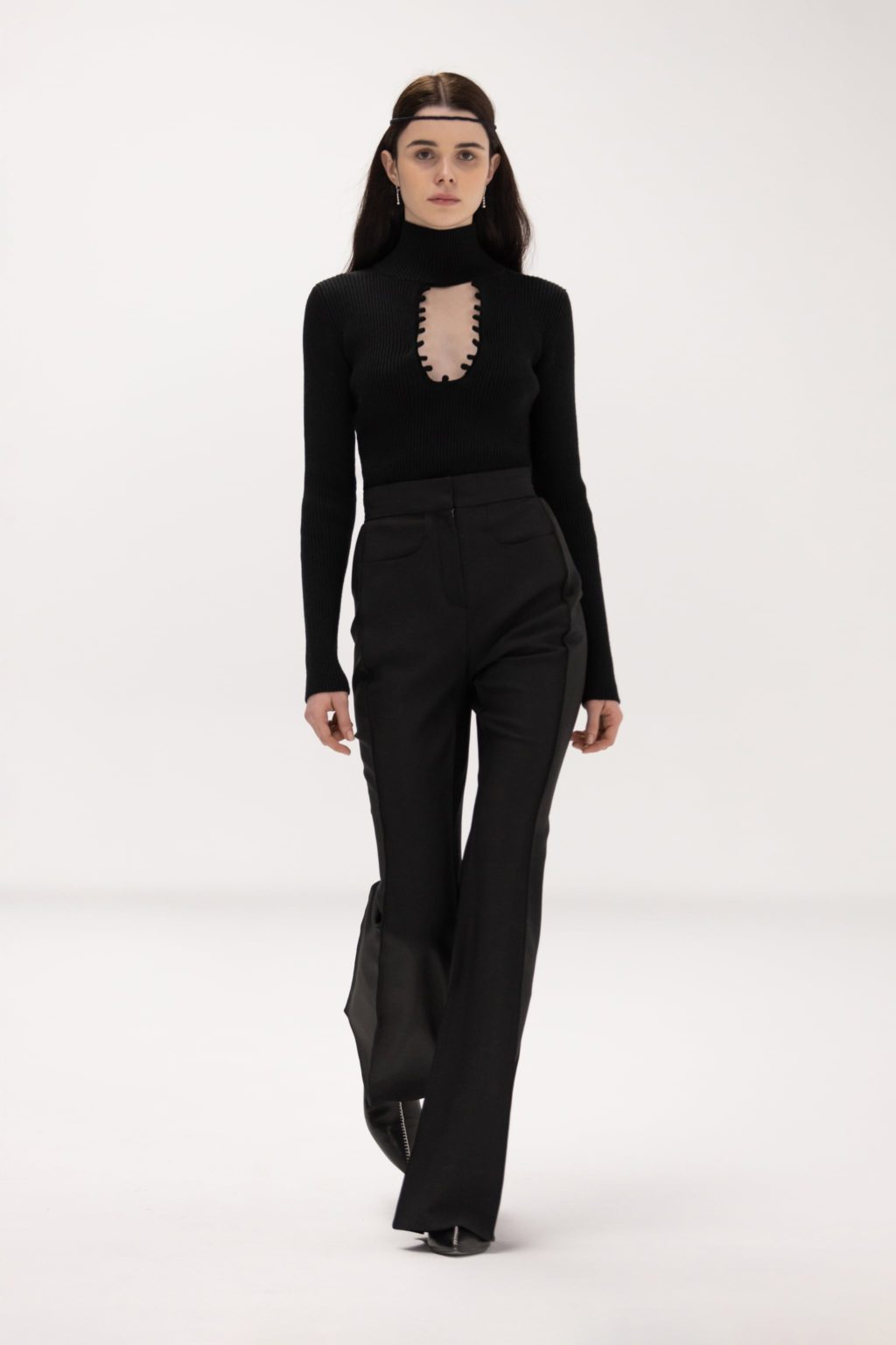 Top 10 Fashion Brands Rising This Year 47 Bevza 2021. Top 10 Fashion Brands Rising This Year - 39