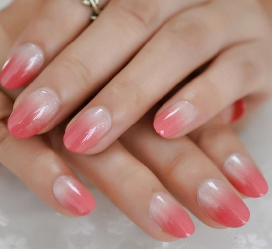 fading peach pink nail tips