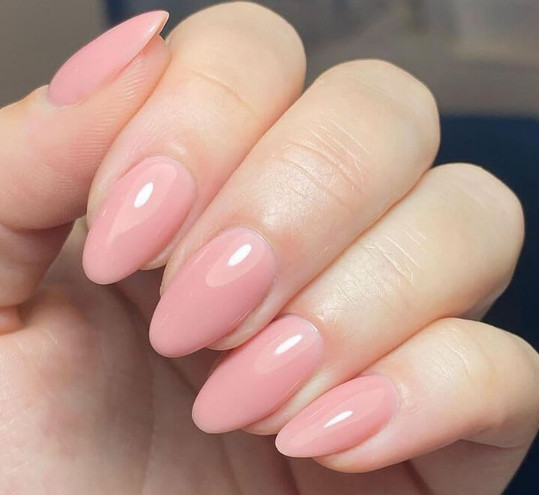 pale pink nail color