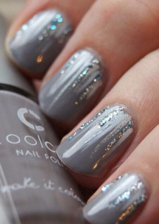 Grey Nail Color for Grey-Haired Ladies