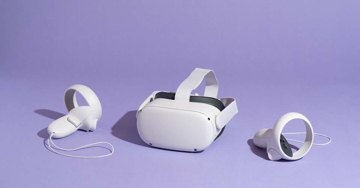 25+ Best Brother Gift Ideas to Give on His Birthday 17 Virtual Reality Headset 25+ Best Brother Gift Ideas to Give on His Birthday - 10