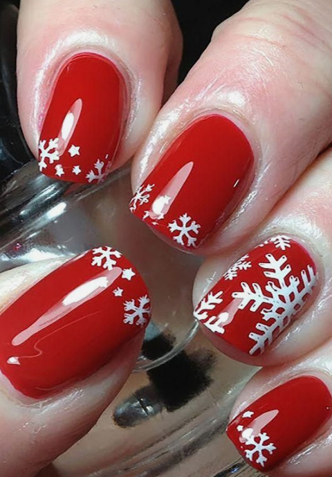 37+ Gorgeous nail-art designs to sparkle this winter 19 snowflake nail designs