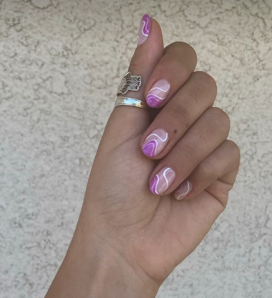 37+ Gorgeous nail-art designs to sparkle this winter 25 irediscent nail ideas